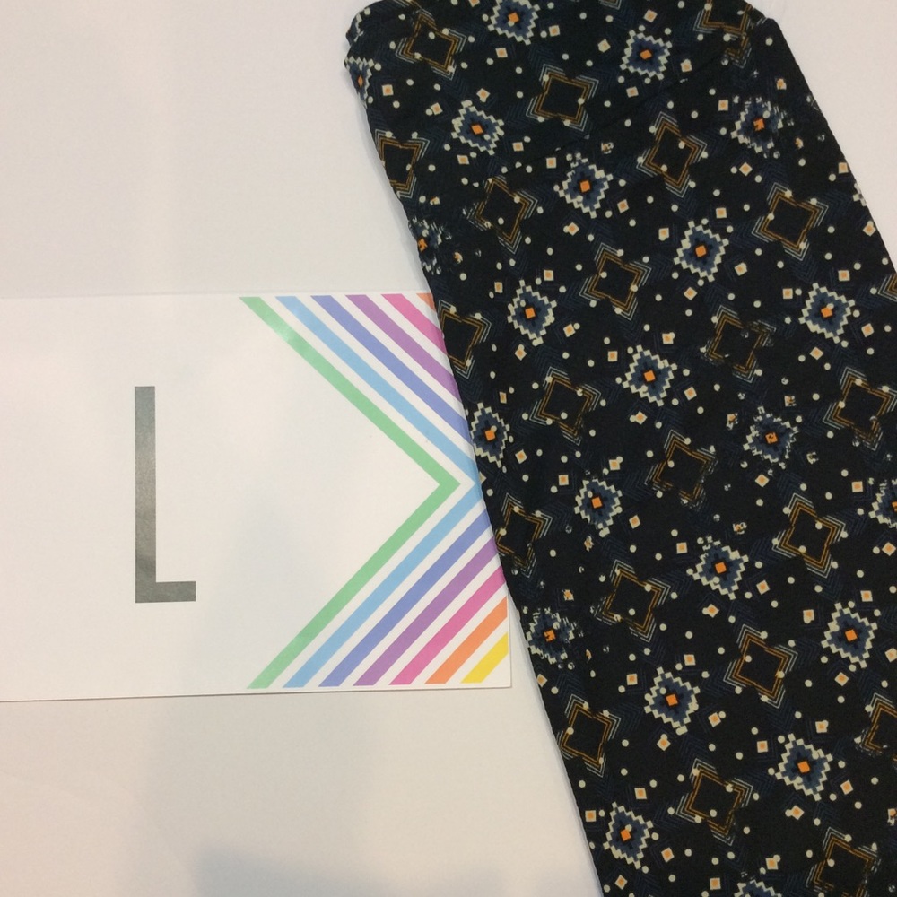NWT LuLaRoe Cassie Skirt